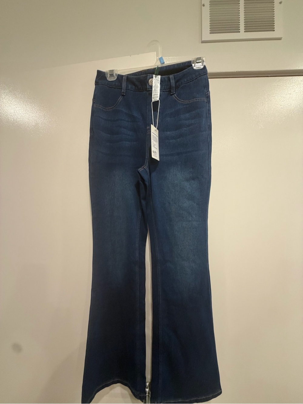 HALARA NWT High Rise Flare Stretch Jeans Dark Wash Size Small